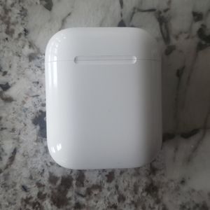 Apple Airpods Charging Case